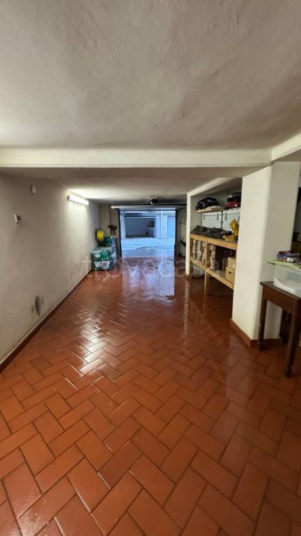 locale di sgombero in vendita ad Alassio
