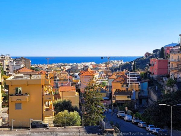 appartamento in vendita ad Alassio