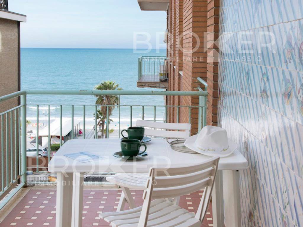 appartamento in vendita ad Alassio
