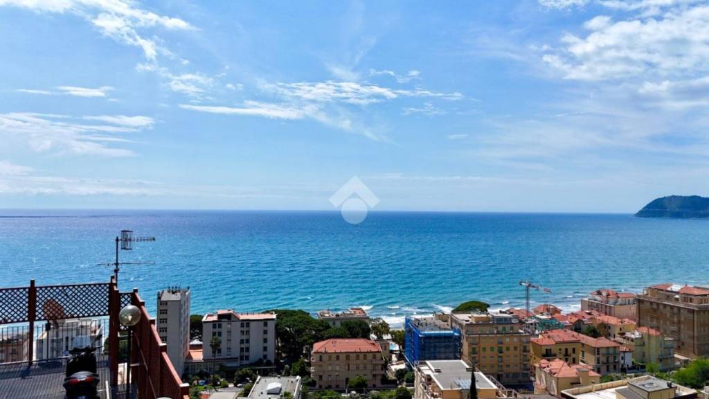 appartamento in vendita ad Alassio in zona Solva