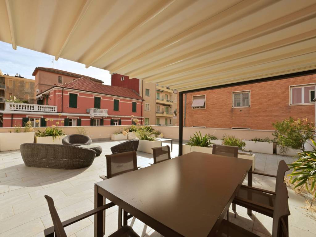 appartamento in vendita ad Alassio
