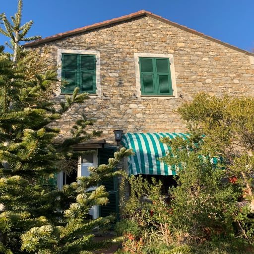casa indipendente in vendita ad Alassio