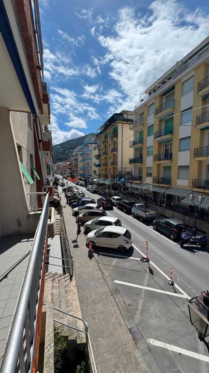 appartamento in vendita ad Alassio