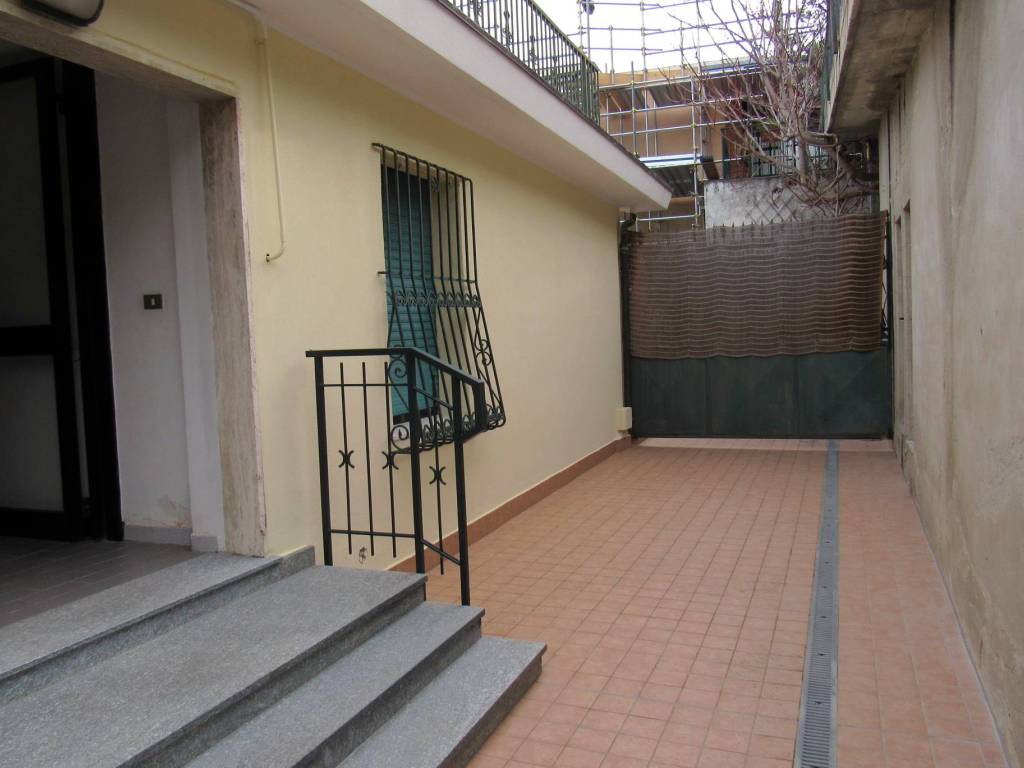 locale commerciale in vendita ad Alassio
