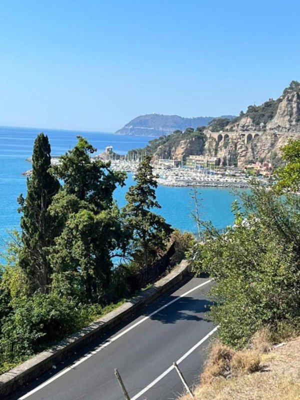 casa indipendente in vendita ad Alassio