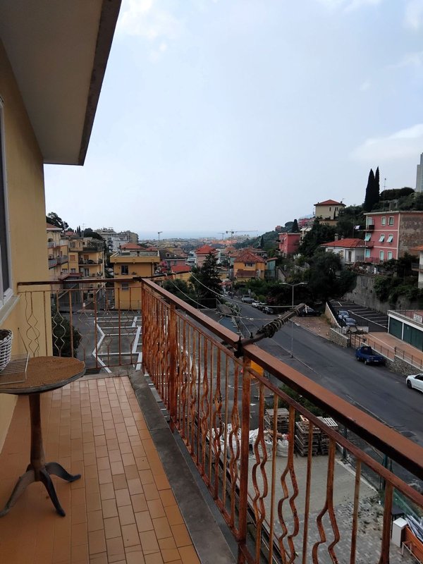appartamento in vendita ad Alassio