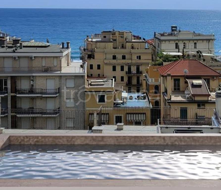 appartamento in vendita ad Alassio in zona Solva