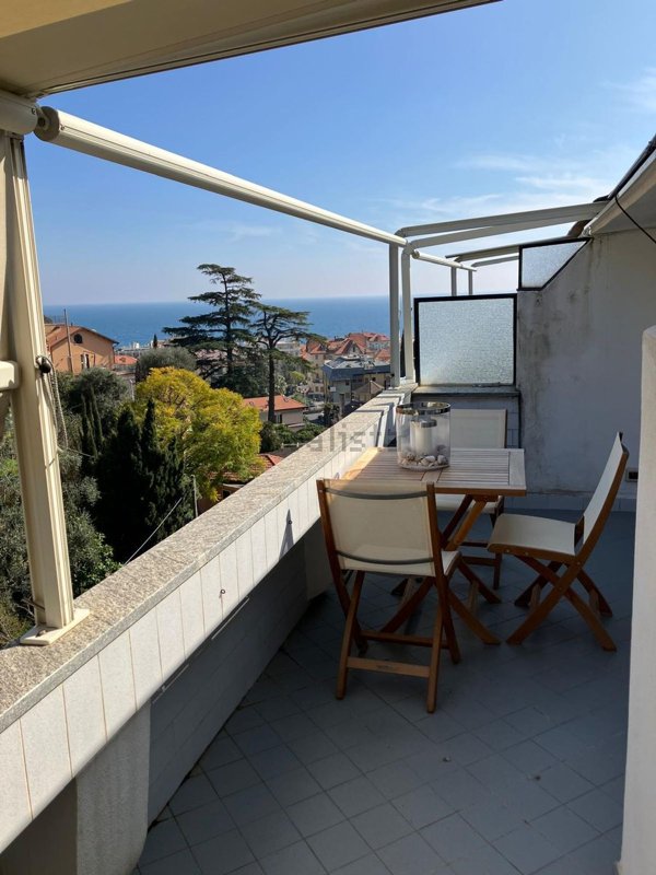 appartamento in vendita ad Alassio