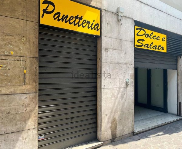 negozio in vendita ad Alassio
