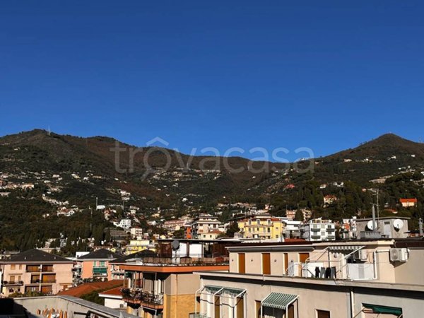appartamento in vendita ad Alassio