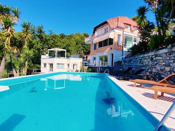 casa indipendente in vendita ad Alassio