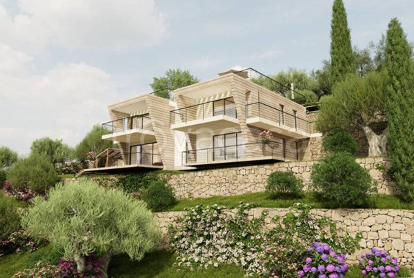 casa indipendente in vendita ad Alassio