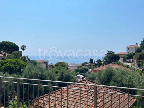 appartamento in vendita ad Alassio