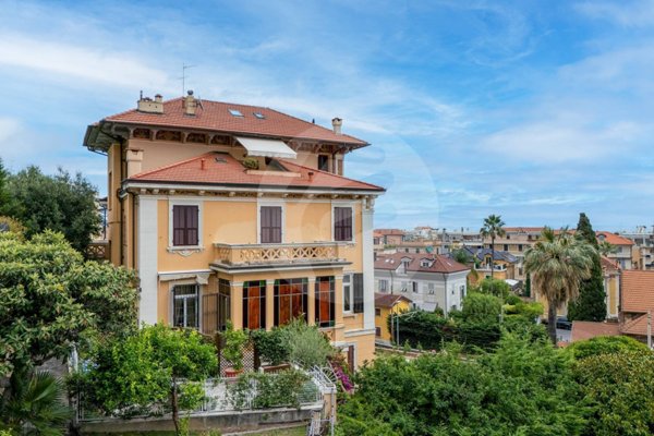 appartamento in vendita ad Alassio