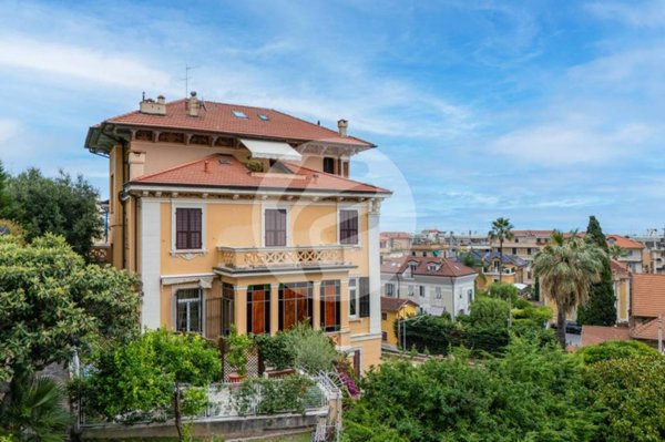 appartamento in vendita ad Alassio
