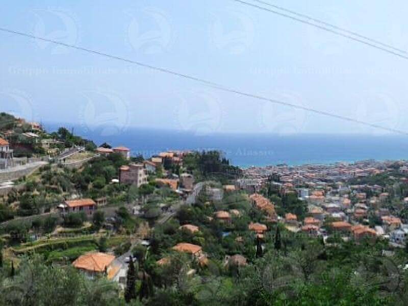 casa indipendente in vendita ad Alassio in zona Moglio