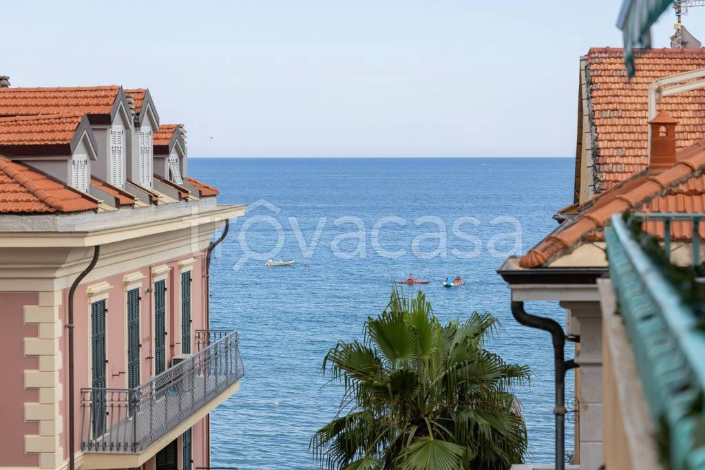 appartamento in vendita ad Alassio