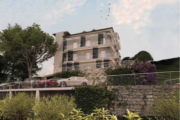 appartamento in vendita ad Alassio