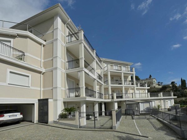 appartamento in vendita ad Alassio in zona Solva