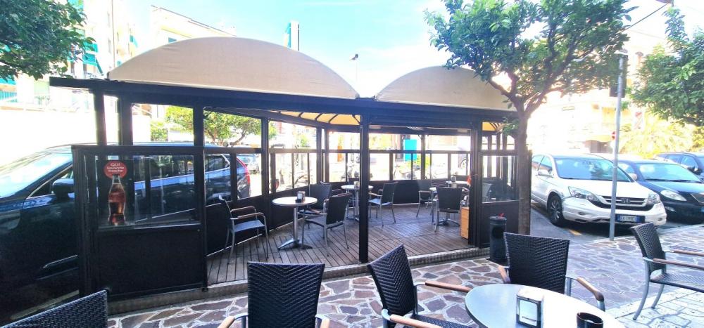 negozio in vendita ad Alassio