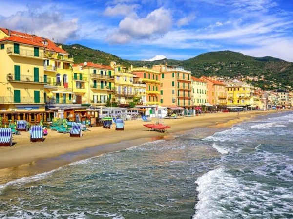 appartamento in vendita ad Alassio