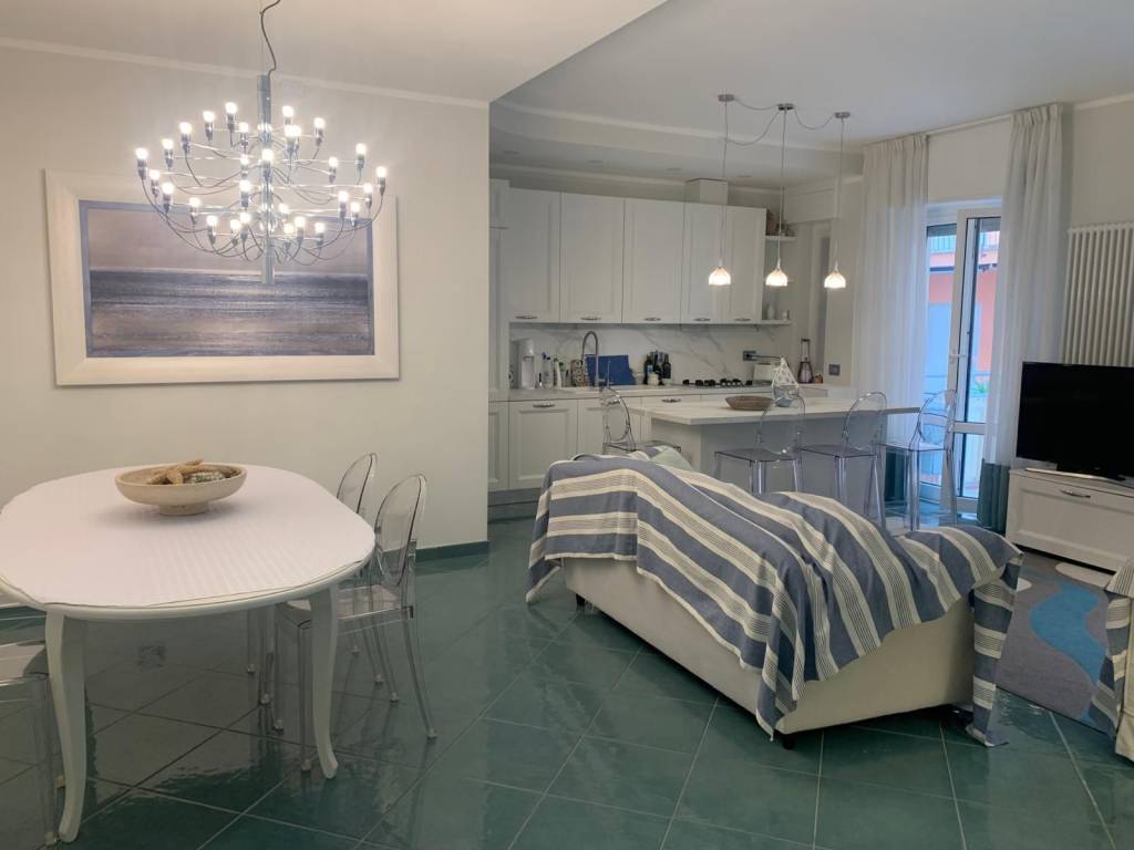 appartamento in vendita ad Alassio