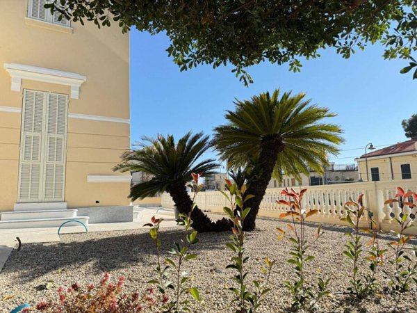 appartamento in vendita ad Alassio in zona Solva