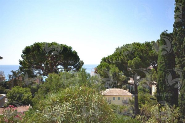 appartamento in vendita ad Alassio