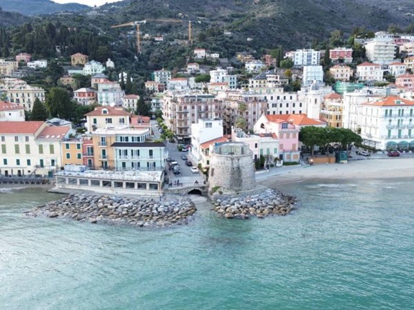 appartamento in vendita ad Alassio