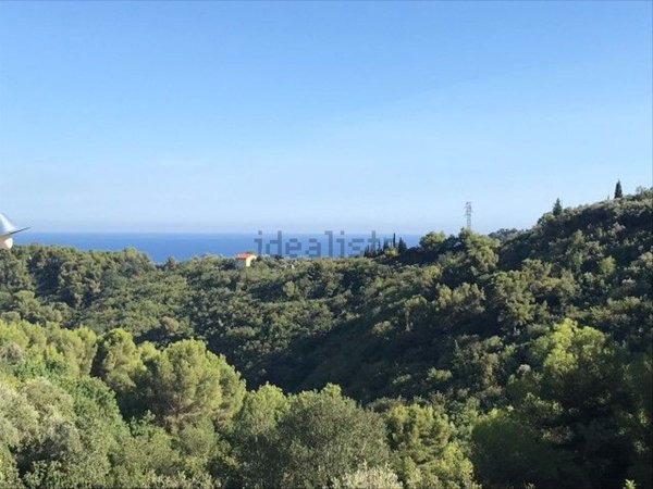 casa indipendente in vendita ad Alassio