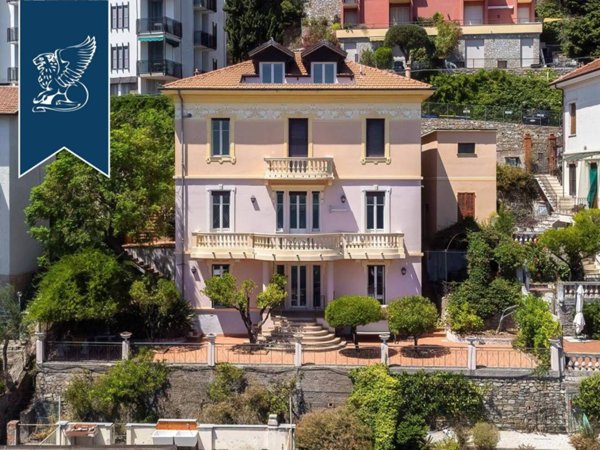 casa indipendente in vendita ad Alassio