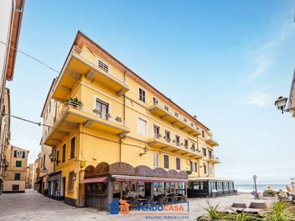 appartamento in vendita ad Alassio