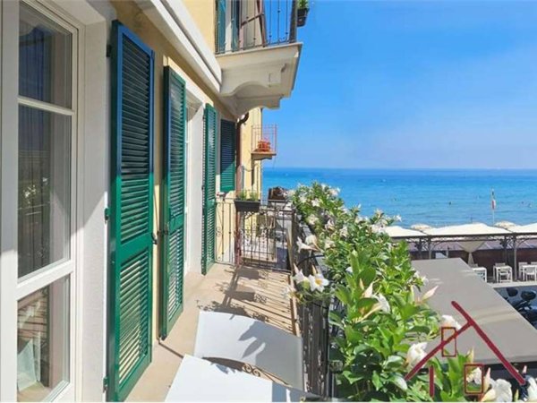 appartamento in vendita ad Alassio