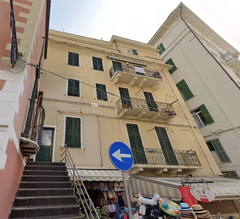 appartamento in vendita ad Alassio