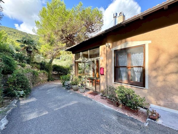 appartamento in vendita ad Alassio