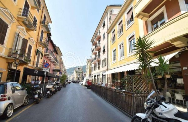 appartamento in vendita ad Alassio