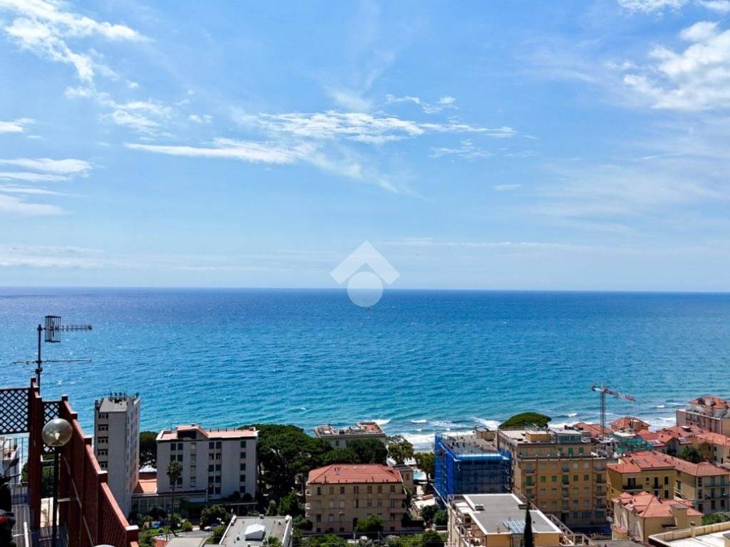 appartamento in vendita ad Alassio in zona Solva
