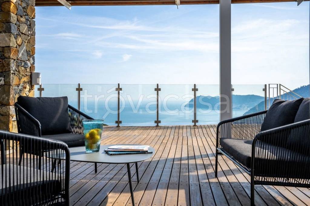 casa indipendente in vendita ad Alassio