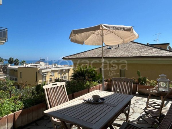 appartamento in vendita ad Alassio