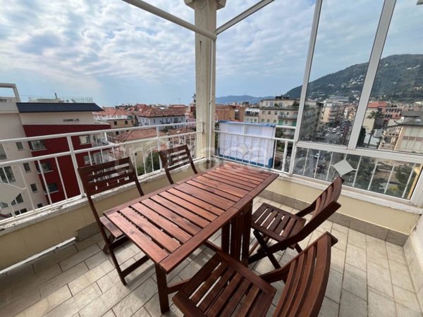 appartamento in vendita ad Alassio