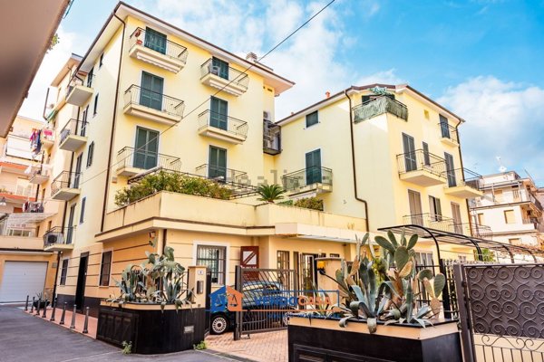 appartamento in vendita ad Alassio