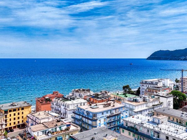 appartamento in vendita ad Alassio