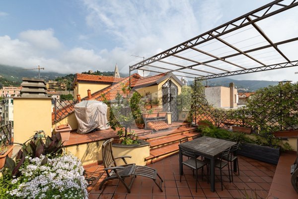appartamento in vendita ad Alassio