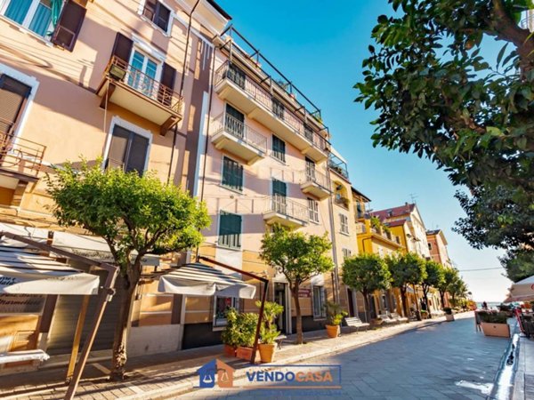 appartamento in vendita ad Alassio