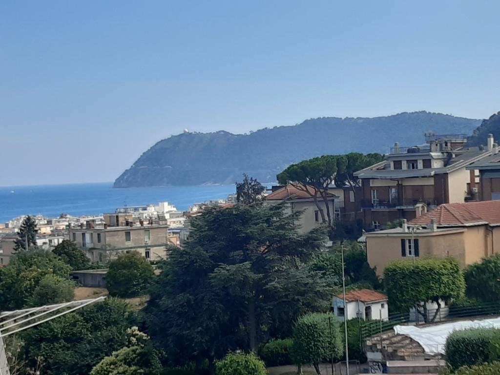 appartamento in vendita ad Alassio
