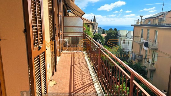 appartamento in vendita ad Alassio in zona Moglio