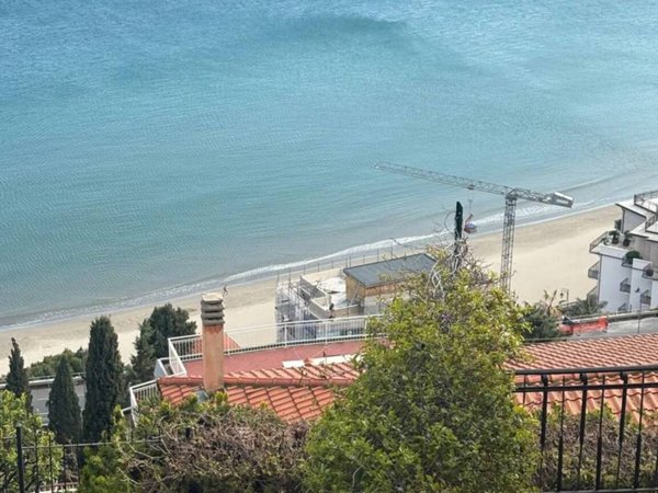 casa indipendente in vendita ad Alassio in zona Solva