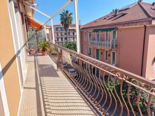 appartamento in vendita ad Alassio