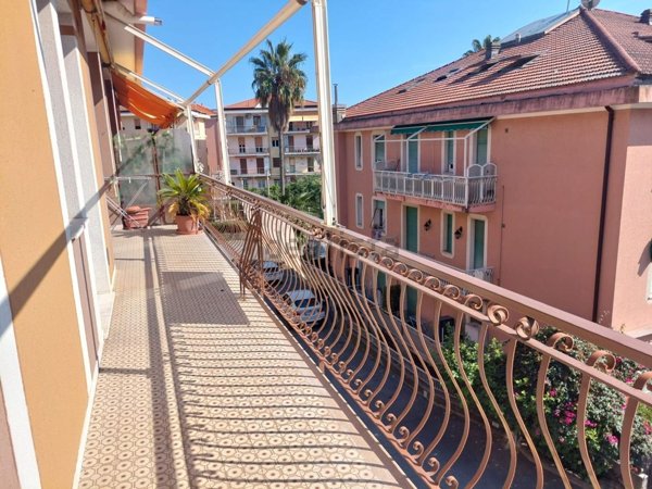 appartamento in vendita ad Alassio