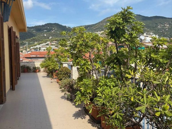 appartamento in vendita ad Alassio